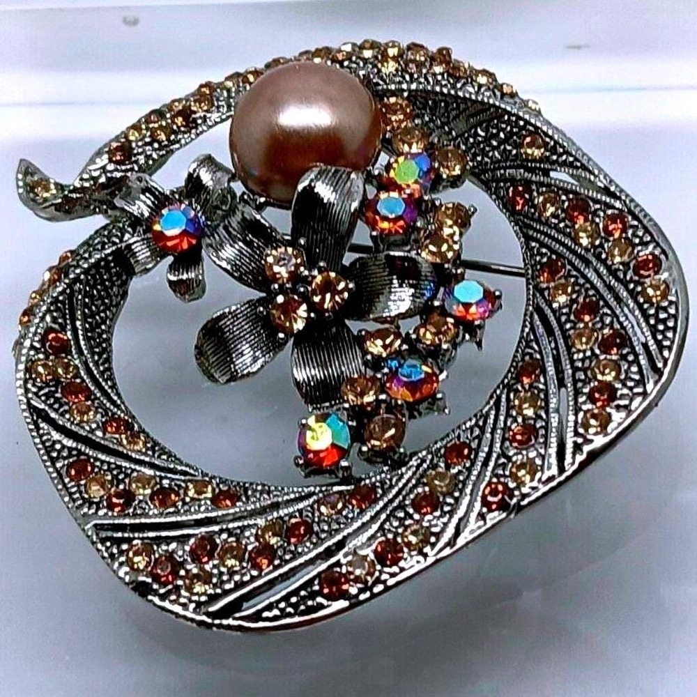 Vintage Silver Tone Floral Wreath Brooch Mauve Faux Pearl Amber AB Rhinestones